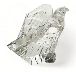 Steuben (American) 'Eagle' Glass Sculpture, H 4.5" W 3.25" L 6"