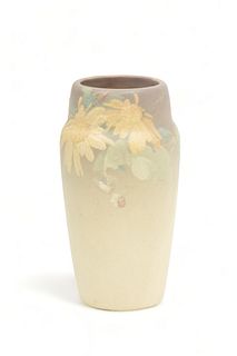Weller Pottery (American) Vase, Summertime Daisies, Ca. 1910, H 7" Dia. 3.25"