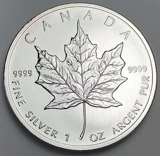 2010 Canada $5 Maple Leaf 1 ozt .9999 Silver