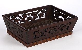 AMERICAN CARVED AND INLAID WALNUT APPLE TRAY