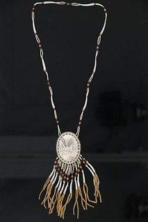Vintage Eskimo Scrimshaw Walrus Beaded Necklace