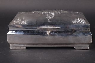 Large 900 Silver Lidded Box with Key