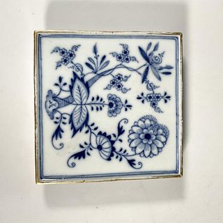 Meissen Blue and White Porcelain Trivet