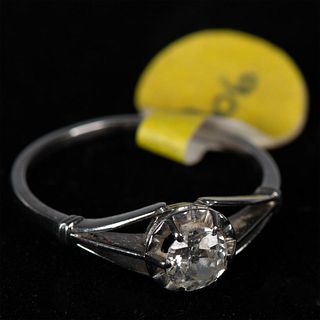 White Gold and Diamond Ladies Ring