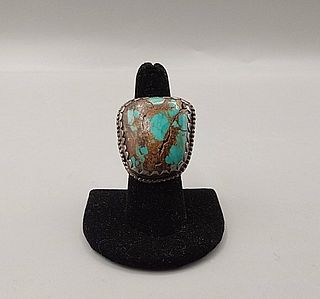 Vintage Sterling and Turquoise Native American Ring