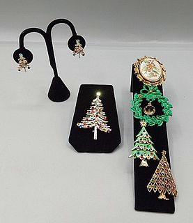 Group of Vintage Christmas Brooches c1960 -Dodds and More