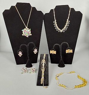 Vintage c1950-1960 Gold Tone Jewelry