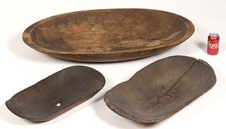 COUNTRY TREEN TRENCHERS, LOT OF THREE