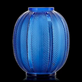 LALIQUE "Biskra" vase, cornflower blue glass