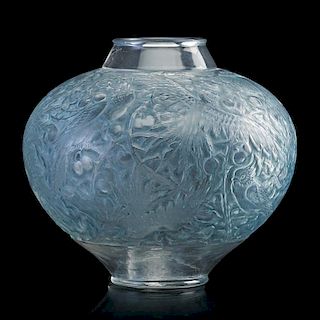 LALIQUE "Aras" vase, clear w/ blue patina