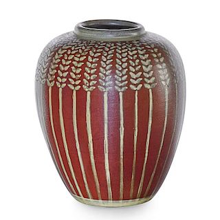 HUCKFIELD; CABLE; NDSM Bentonite vase