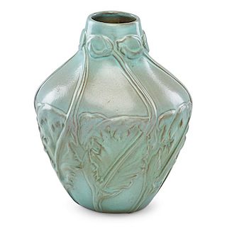 VAN BRIGGLE Early vase, 1905