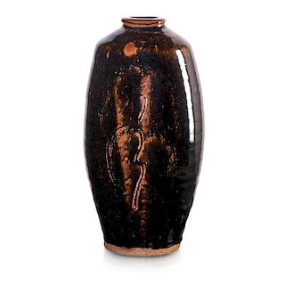 BERNARD LEACH Tall vase