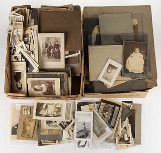 ASSORTED ANTIQUE AND VINTAGE PHOTOGRAPHS, UNCOUNTED LOT