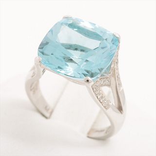 MAUBOUSSIN BLUE TOPAZ DIAMOND 18K WHITE GOLD RING