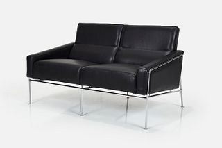 Arne Jacobsen, 3300 Series Settee