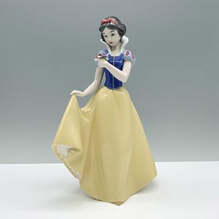 Nao by Lladro Porcelain Disney Figurine, Snow White