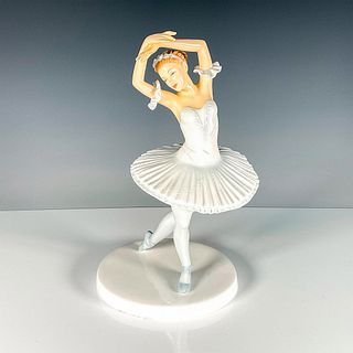Russian Ballerina - HN5567 - Royal Doulton Figurine