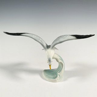 Goebel Porcelain Figurine, Silver Gull