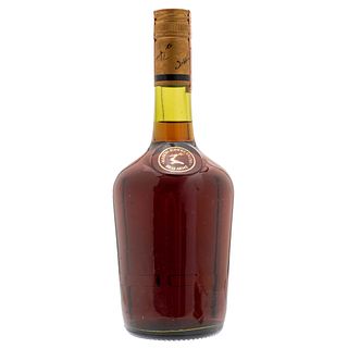 Hennessy, 1970's.  Bras Armé. Cognac. Sin etiqueta.