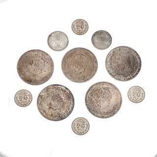 Cinco monedas Hidalgos, 4 monedas de 20 centavos libertad, 1 moneda de veinticinco centavos, 1 moneda de Elizabeth de Gratia en plat...