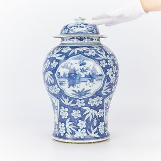 18th/19th c. Chinese B&W Porcelain Baluster Vase