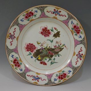 CHINESE ANTIQUE FAMILLE ROSE PLATE - 18TH CENTURY