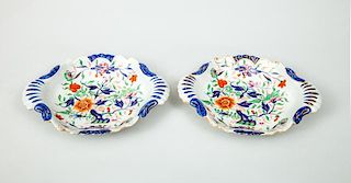 Pair of English Porcelain Double Shell-Form Dishes, in the Famille Rose Pattern
