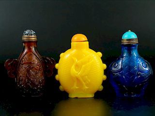 Three Chinese Glass Snuff Bottles.