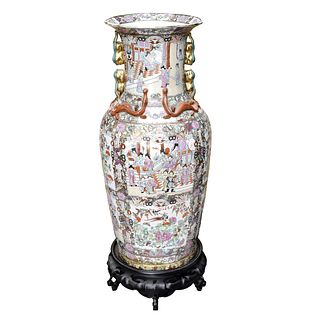 Rose Medallion Vase Palace Size