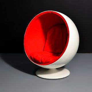 Ball Lounge Chair, Eero Aarnio Design