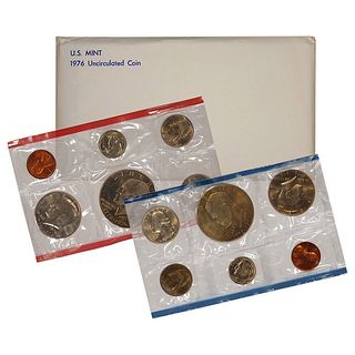 1979 United States Mint Set in Original Government Packaging, 12 Coins Inside