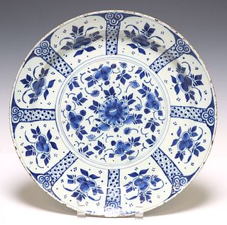 DELFT BLUE & WHITE FLORAL DECORATED TIN-GLAZED CHARGER