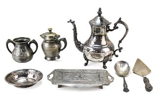 COLLECTION OF SILVERPLATE TABLEWARE REED & BARTON & MORE