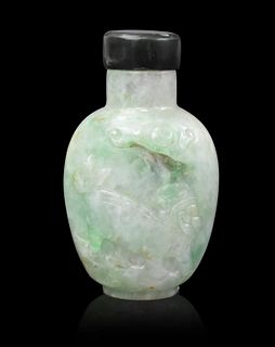 Chinese Jadeite Carved Snuff Bottle, Qing Dynasty