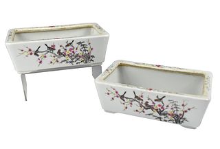 Pair of Chinese Famille Rose Planter, ROC Period
