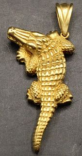 18K Kieselstein Cord, Gold Alligator Pendant