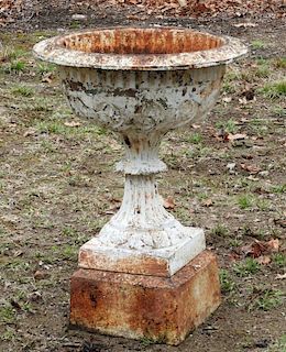 Antique 19C. Cast Iron Garden Fern Urn