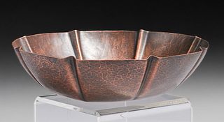 Boston Arts & Crafts Hammered Copper Fruit Bowl c1910