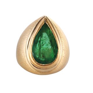 French 18k Gold 4.75ct Emerald Ring