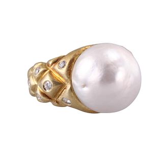 18k Gold Baroque South Sea Pearl Diamond Ring