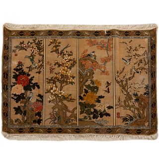 TAPETE, CHINA, SIGLO XX. ESTILO ORIENTE Cuenta con retablos clásicos. Elaborado en seda, lana y algodón.