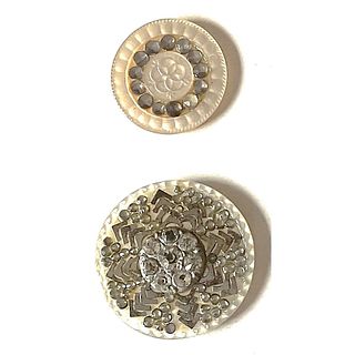 A small card of division one "Glitz' buttons
