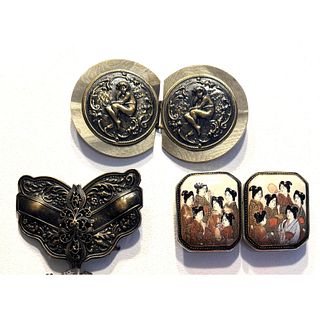 A Small card of assorted material Buckles