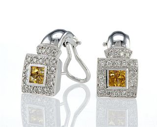 18kt White Gold 0.58ctw Diamond Earrings