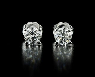 14kt White Gold 1.01ctw Diamond Earrings