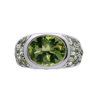 Cocktail 18kt Gold Ring with 5.0 Cts in Peridots