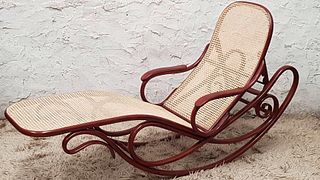 Thonet Bentwood and Rattan Rocking Chaise Longue Model 7500