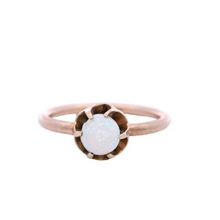 14kt yellow Gold Ring with Opal