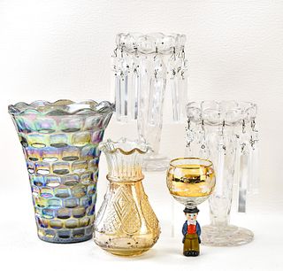 COLLECTION OF DECORATIVE GLASS